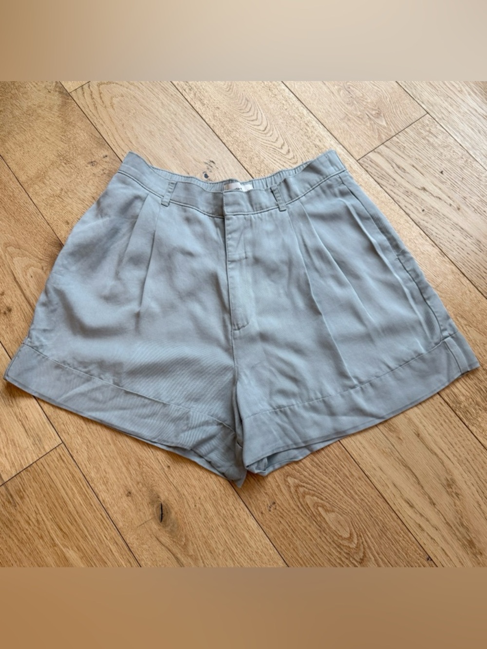 Abercrombie & Fitch High Rise Pleated Shorts Women’s Large Khaki Gray Cuffed